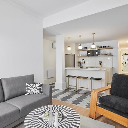 The Chelsea House - Downtown Apartment มอนทรีอัล ภายนอก รูปภาพ