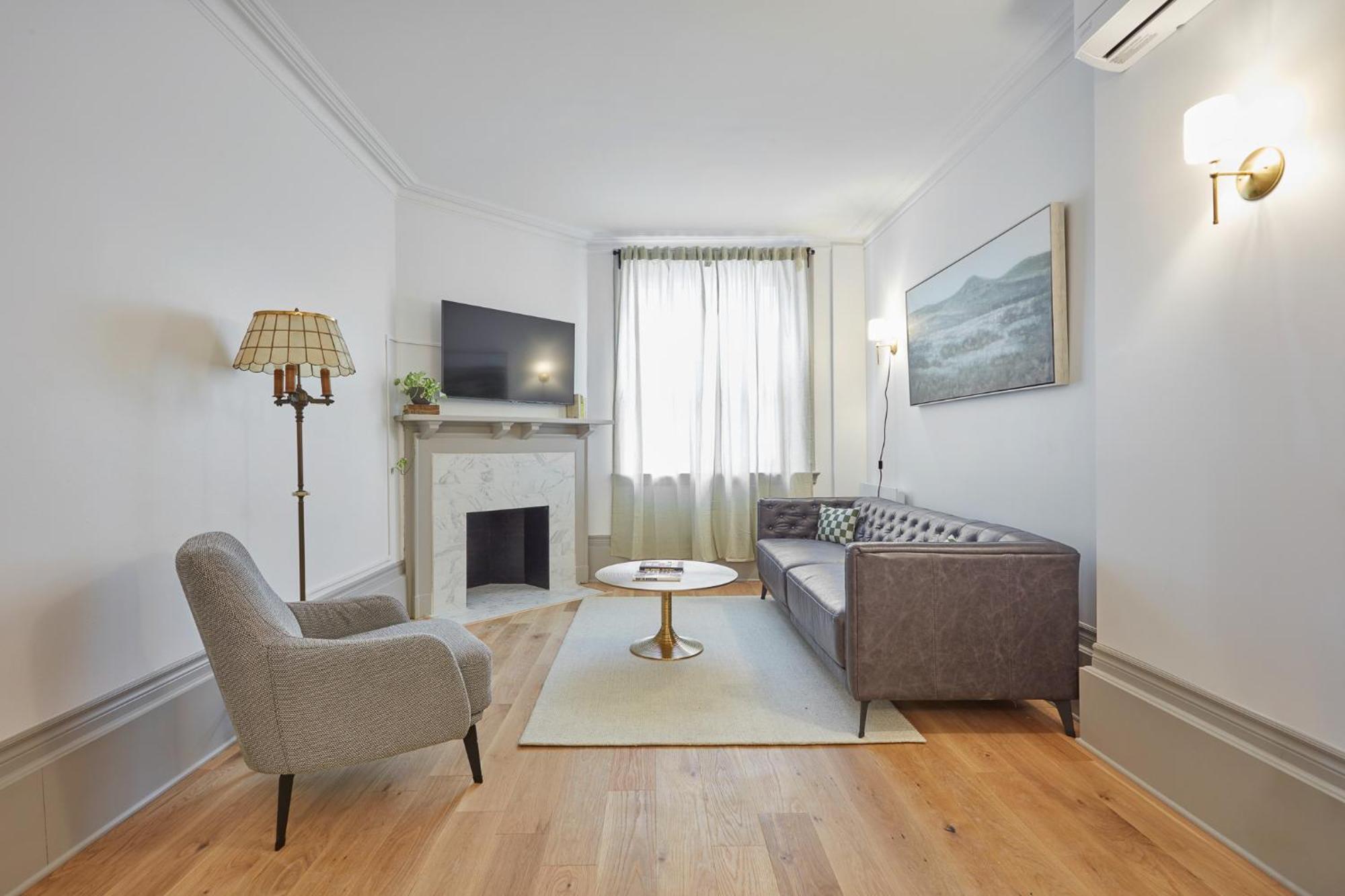 The Chelsea House - Downtown Apartment มอนทรีอัล ภายนอก รูปภาพ